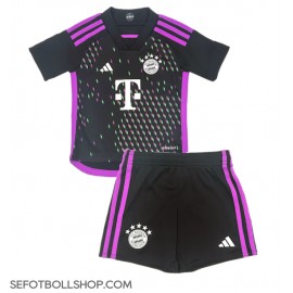 Billiga Bayern Munich Joshua Kimmich #6 Barnkläder Borta fotbollskläder till baby 2023-24 Kortärmad (+ Korta byxor)